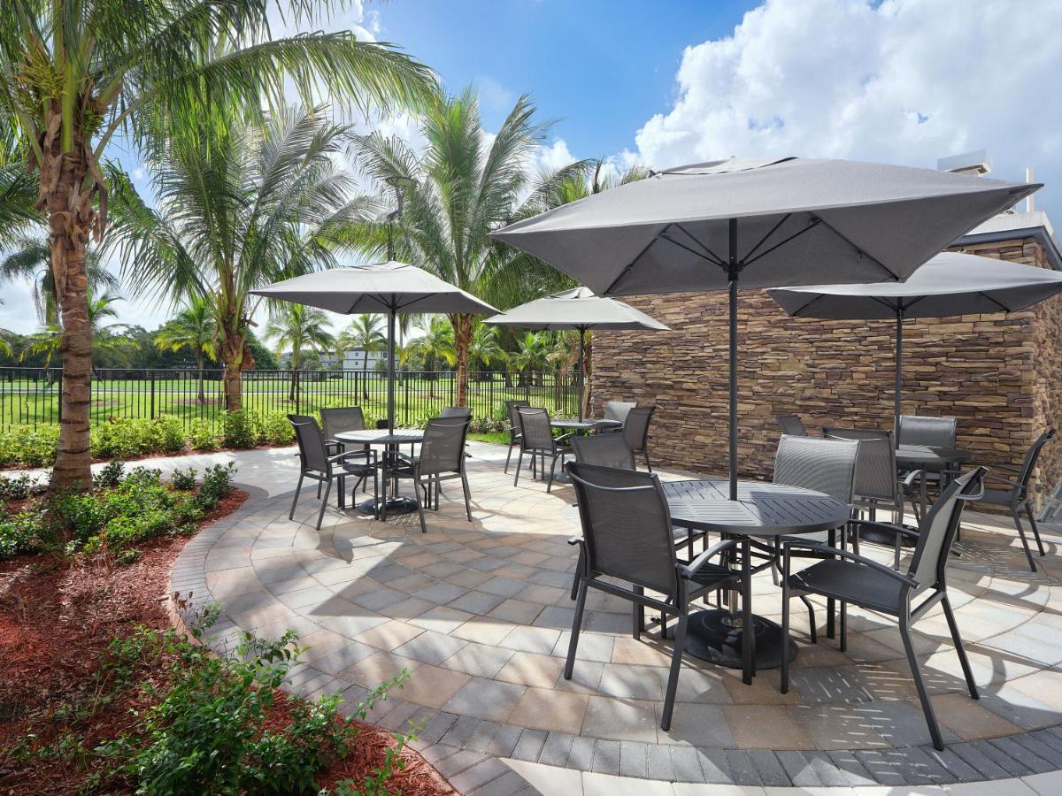 Fairfield Inn & Suites By Marriott Fort Lauderdale Northwest Тамарак Екстериор снимка